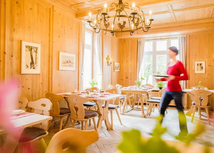 Gasthof Lindenbuck Hotel *